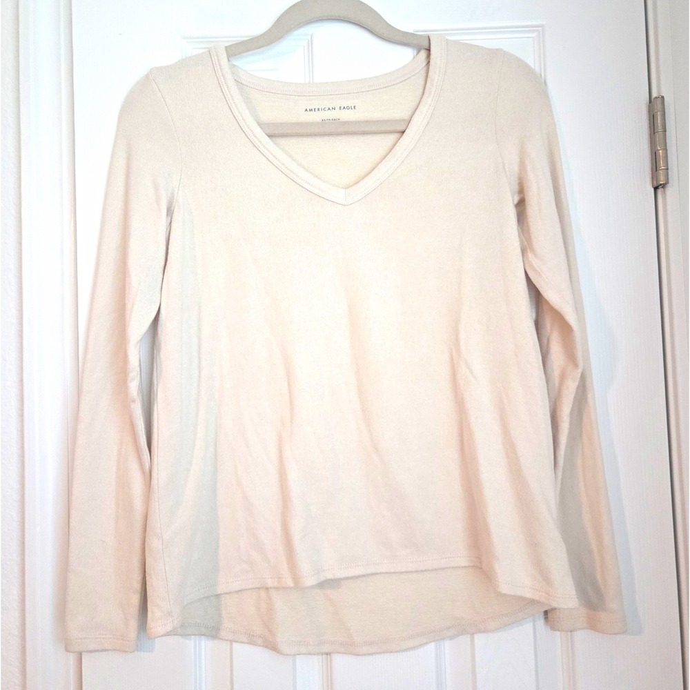 American Eagle Top XS Cream Beige V-Neck Long Sleeve Slouchy Casual Sweater